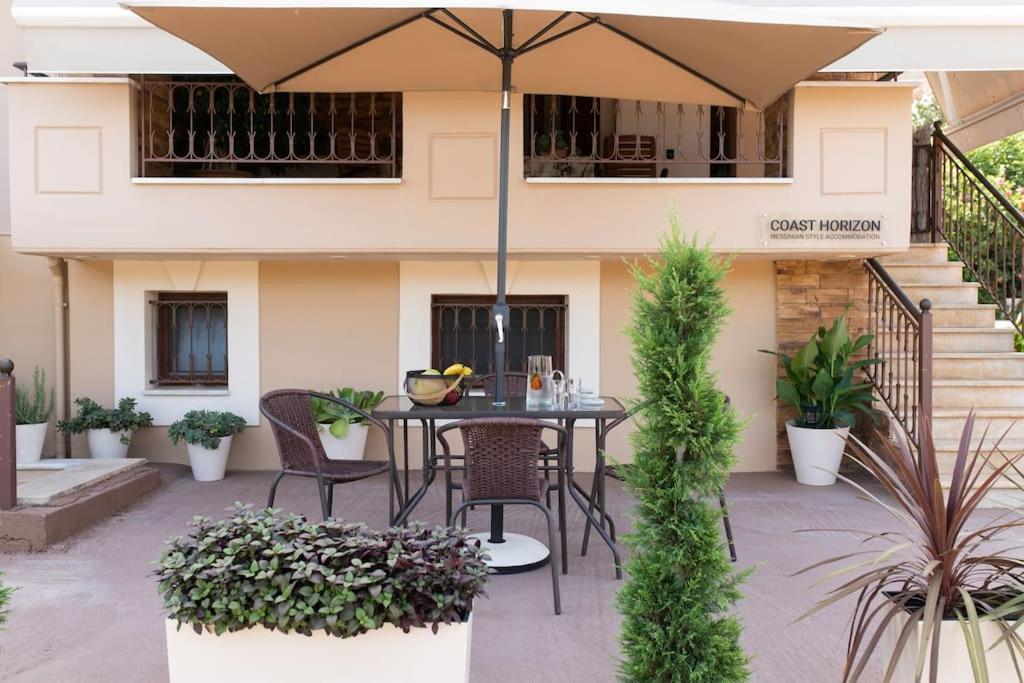 Coast Horizon Apartment Romanos  Exterior foto