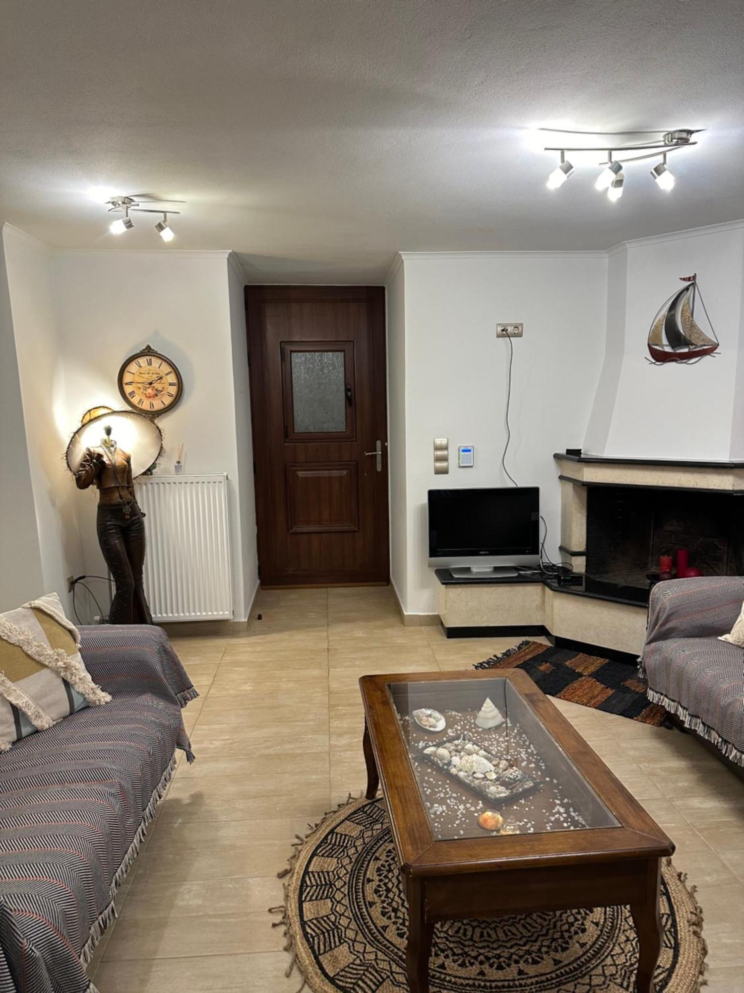 Coast Horizon Apartment Romanos  Exterior foto